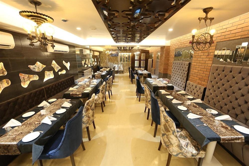 Hotel President Zirakpur Dış mekan fotoğraf