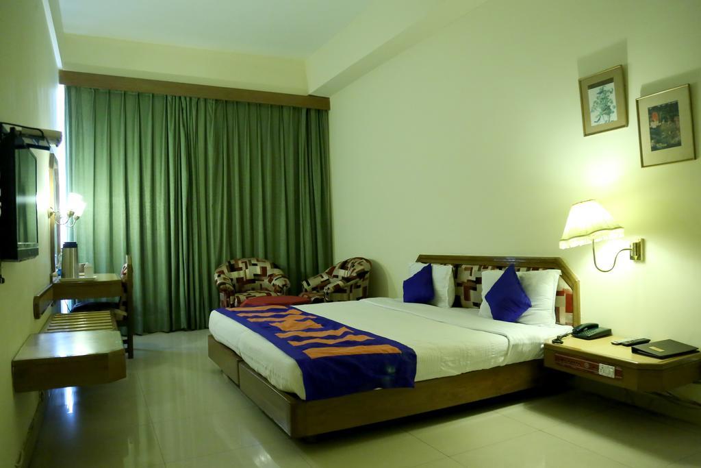 Hotel President Zirakpur Dış mekan fotoğraf