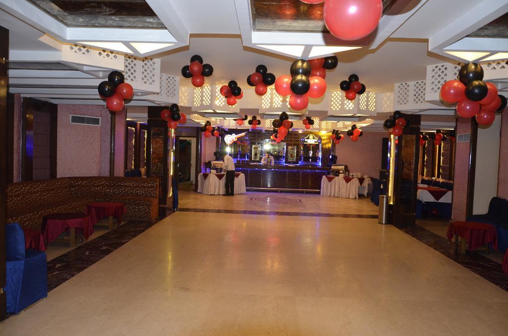 Hotel President Zirakpur Dış mekan fotoğraf
